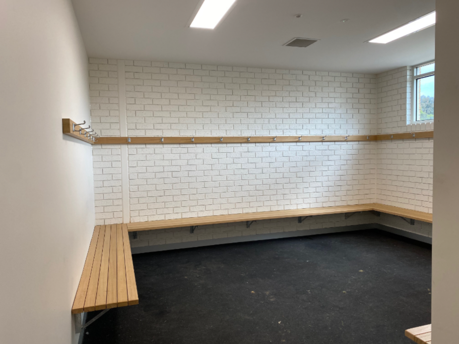 Upper End Change Room 2.2