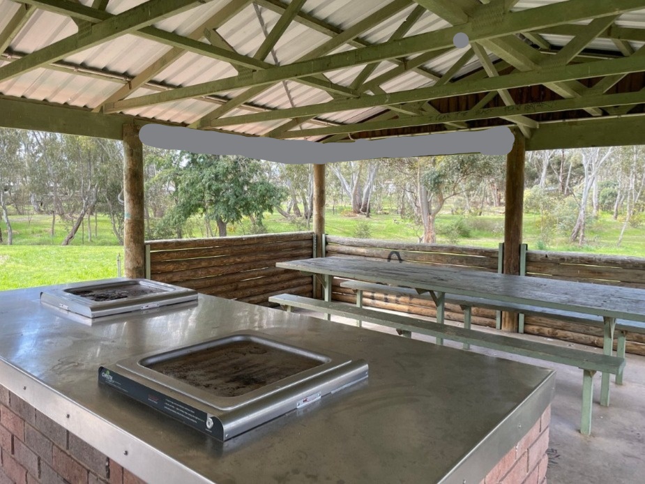 BBQ Shelter Area 