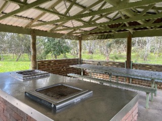 BBQ Shelter Area 