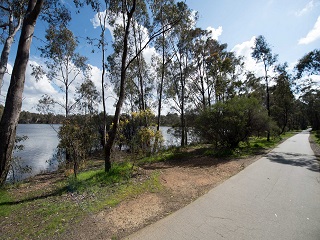 Kennington Reservoir Parkland