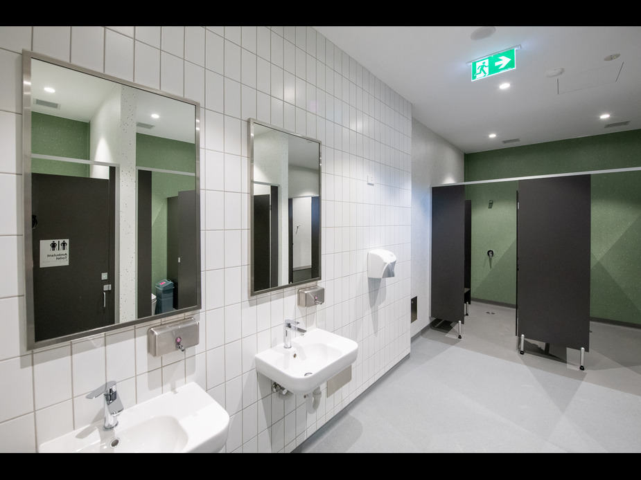 Change Room 7.4