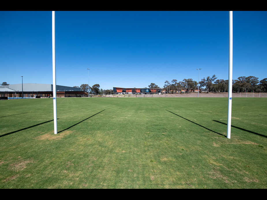 Oval 2 