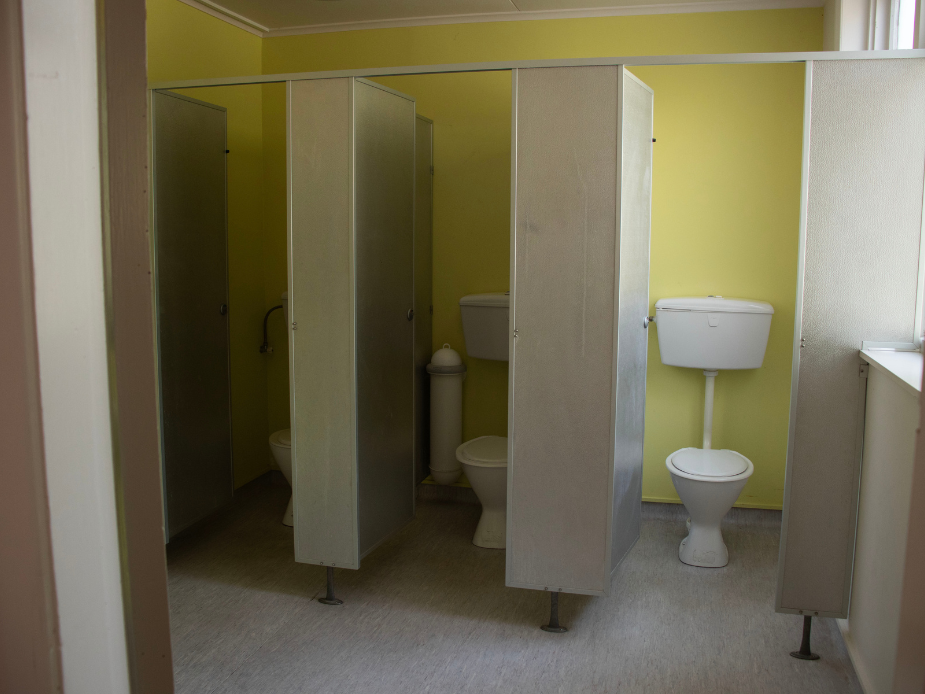 Raumati South Memorial Hall - Bathroom