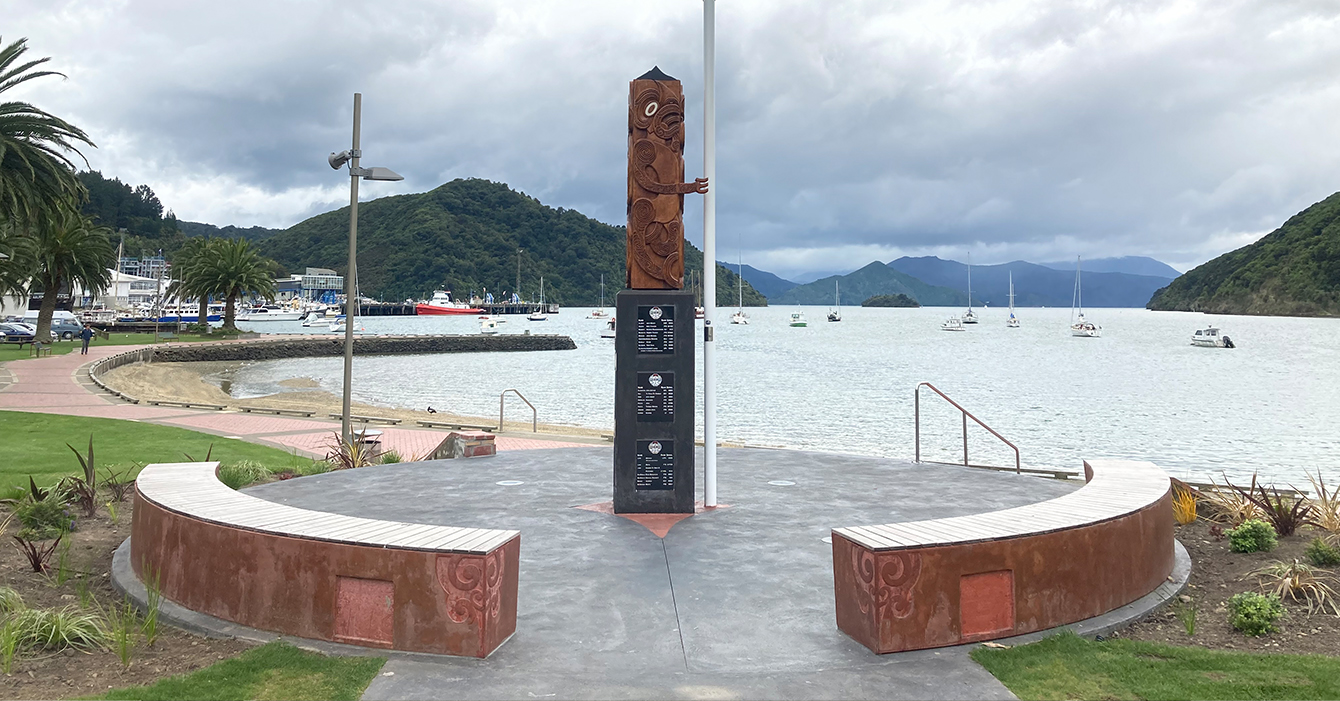 Picton Foreshore - Pouwhenua