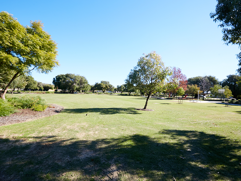 Bradshaw Conochie Reserve
