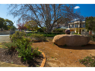 Rock feature 
