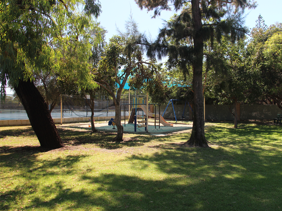 Hensman Square Park