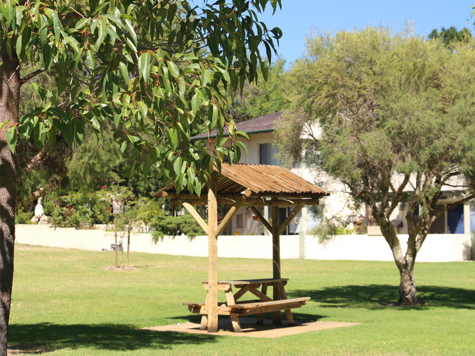 Clydesdale Reserve shaded seating