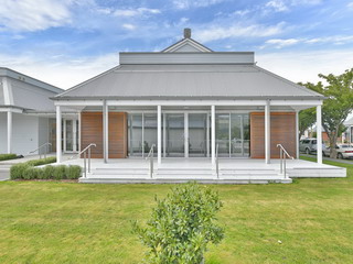 A&P Room - Lawn & Veranda