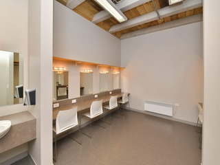 Small Theatre - Dressing Room 4 (Dressing room 3 identical)